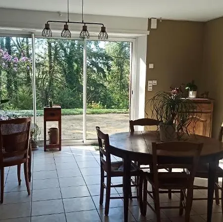 Les Trois Geais Отель типа 