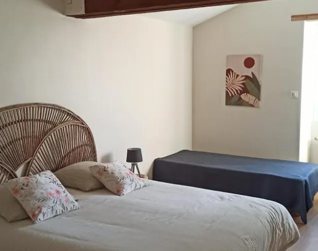 Les Trois Geais Les Épesses